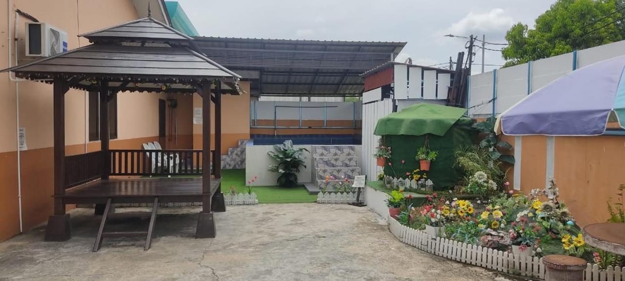 Ns Homestay Private Pool Tanah Merah  Eksteriør bilde